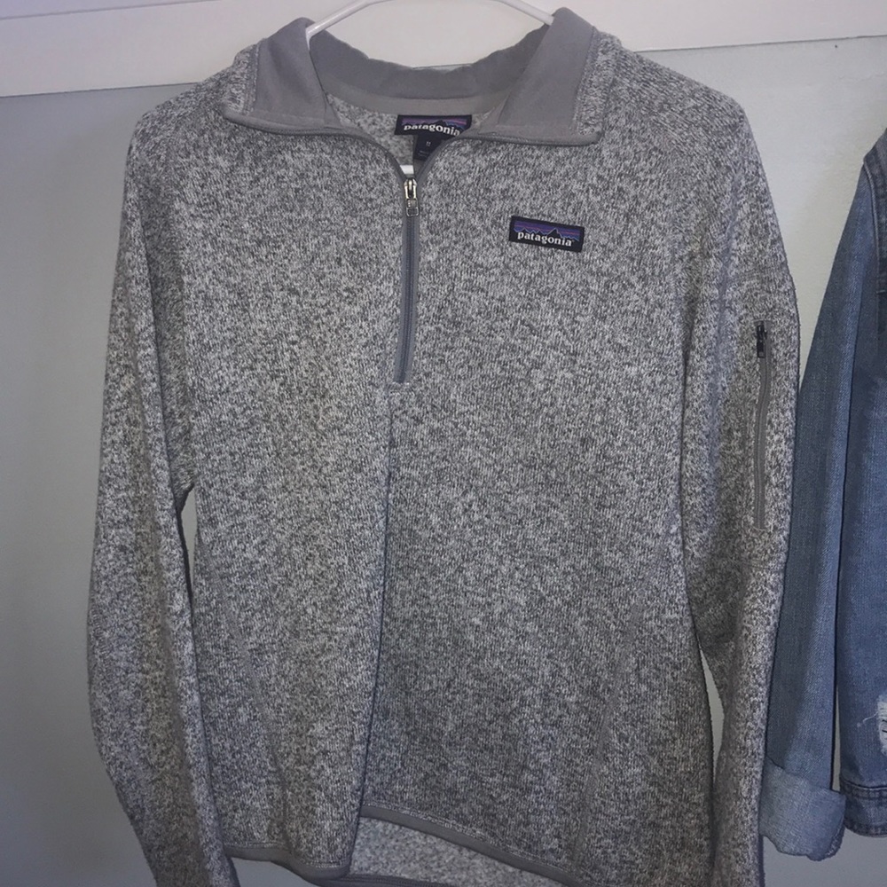 Grey Patagonia half zip